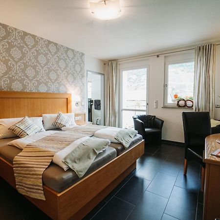 Wein- Und Gaestehaus Schwaab&Sohn Erden Kültér fotó